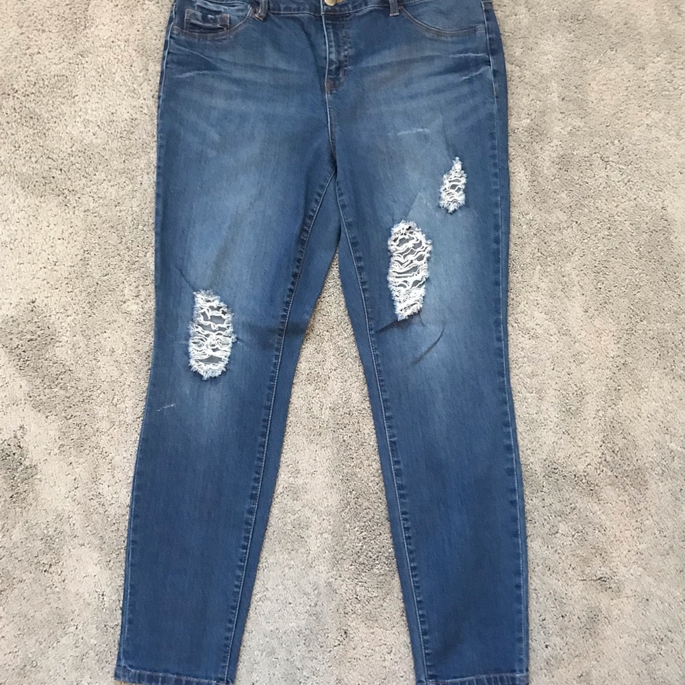 Refuge + 16 Distressed Skinny Jeans